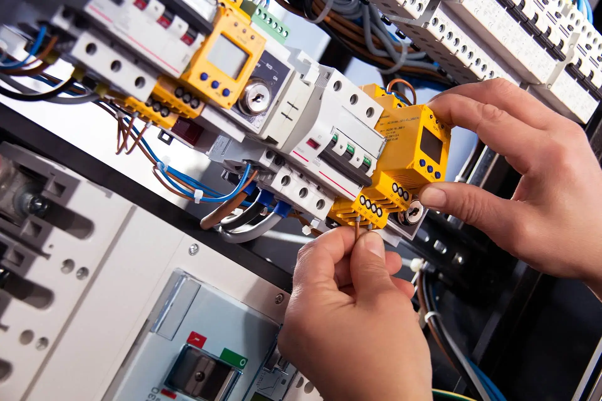 Certified electricians in Bounds Green